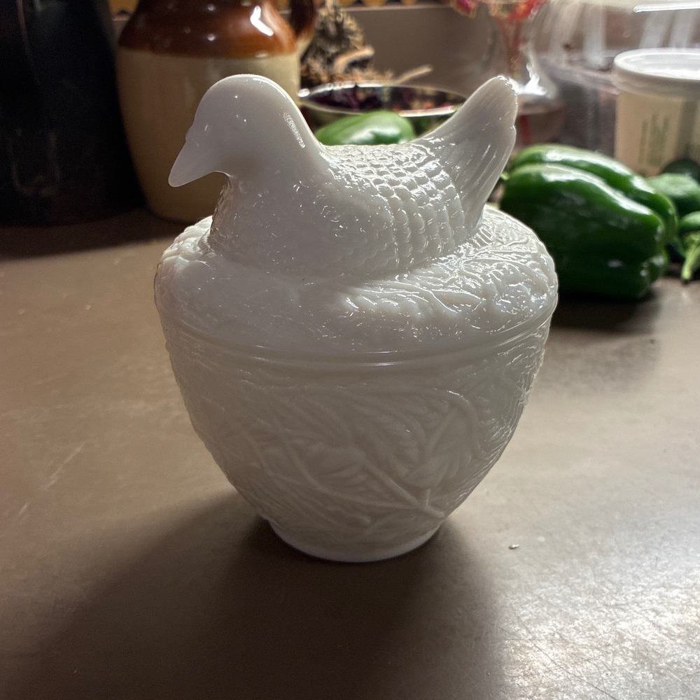 Vintage Avon Milk Glass Bird Hen on Nest Covered Dish Dove Trinket Box (5" Tall)
